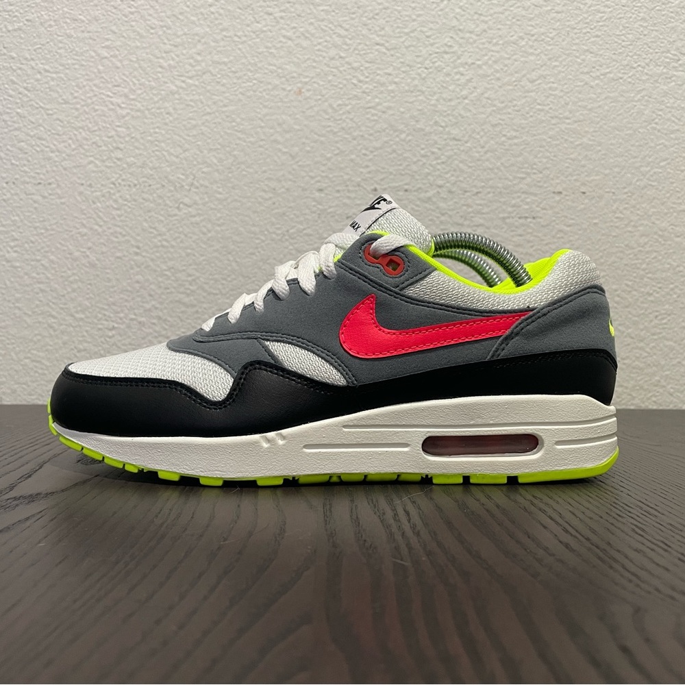 Nike Air Max 1 NikeID 2017 Black Volt Infrared Mens Sz 8.5